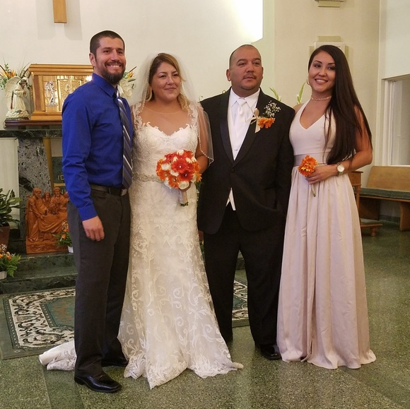 Vera Wang V Neck Halter Gown with Sash - Picture 3 of 8